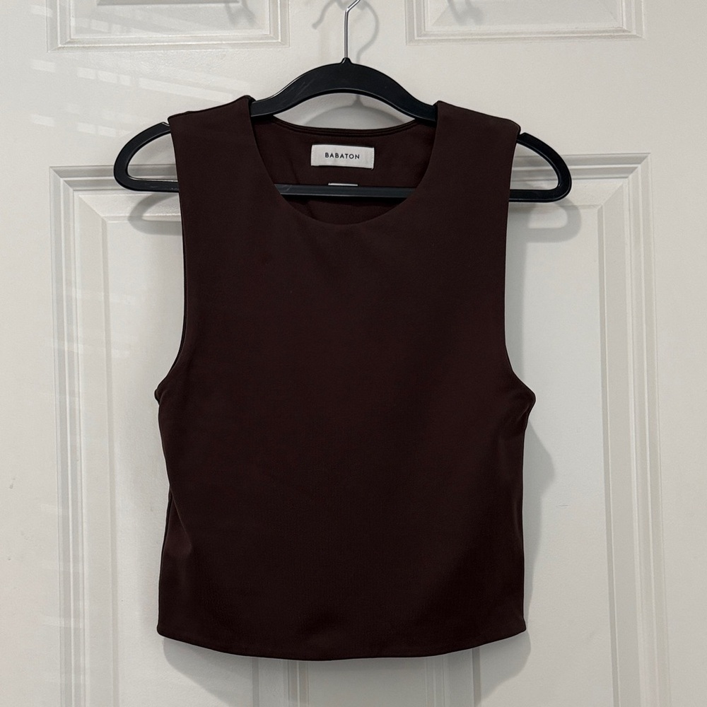 Aritzia contour crew neck tank